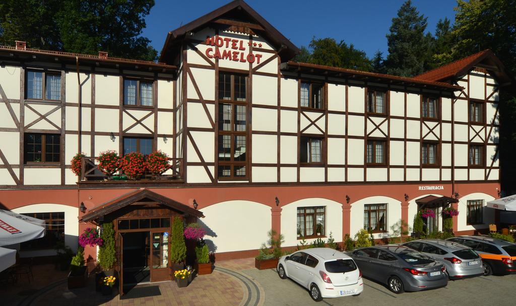 Hotel Camelot Щавно-Здруй Екстериор снимка