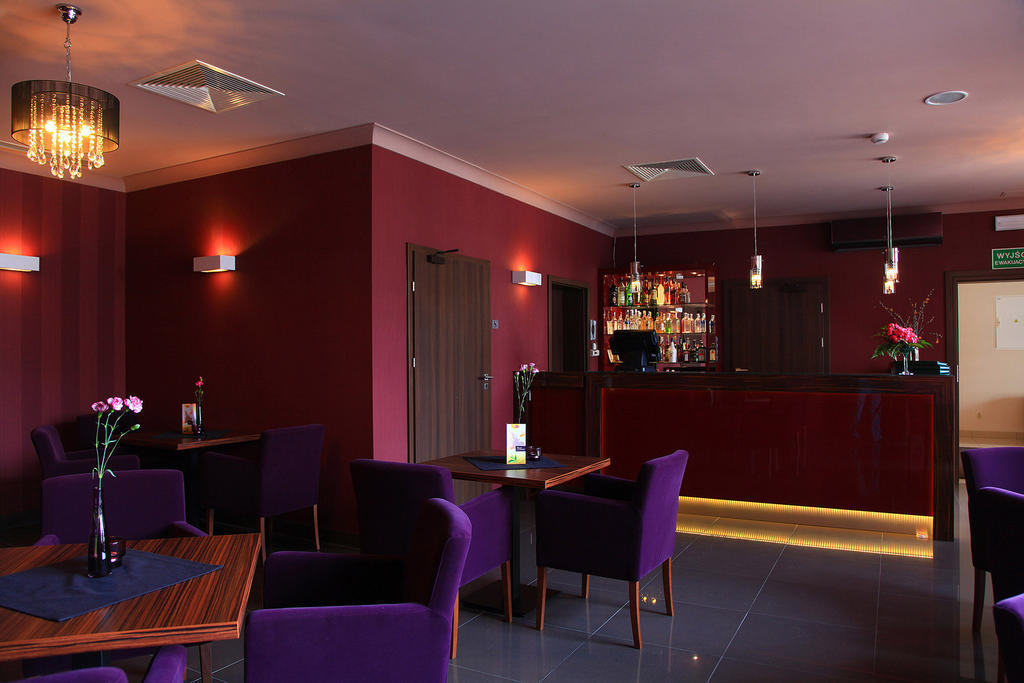 Hotel Camelot Щавно-Здруй Екстериор снимка